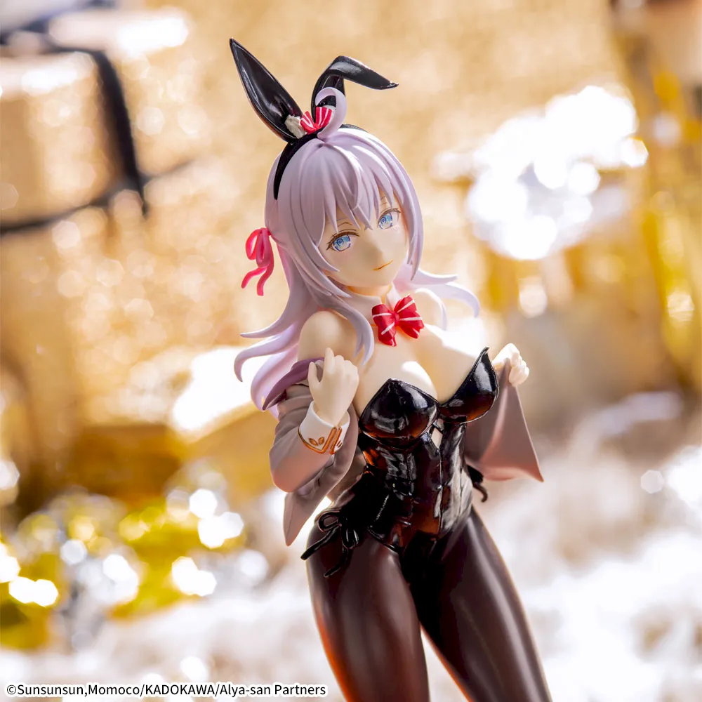 Sega - The Girl Next Door Who Sometimes Whispers in Russian - Alya Luminasta Bunny Figure - Image 3