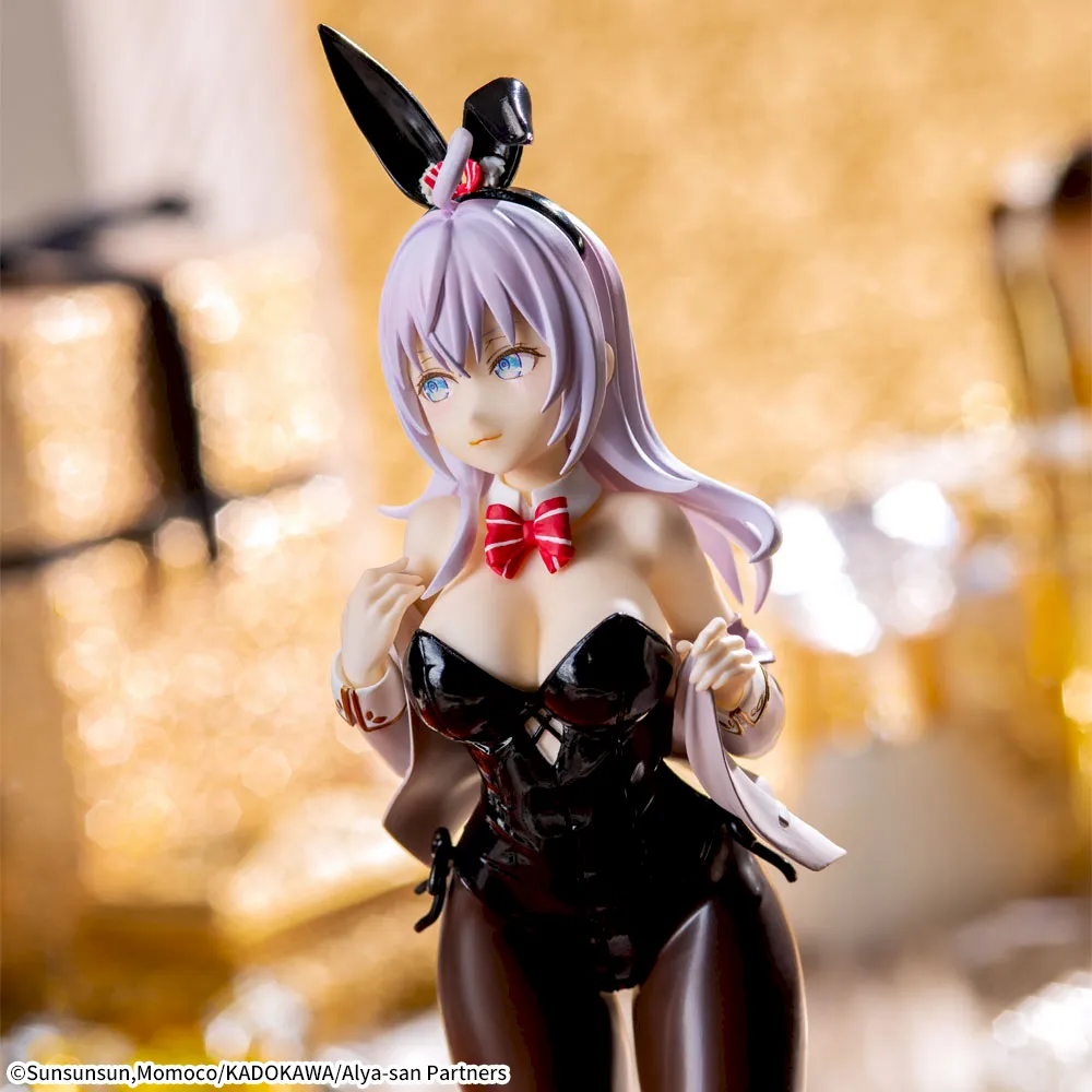 Sega - The Girl Next Door Who Sometimes Whispers in Russian - Alya Luminasta Bunny Figure - Image 5