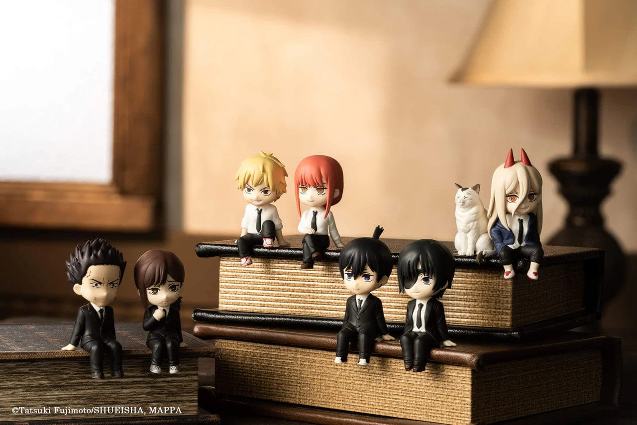 Sitting Chainsaw Man Mini Figures (Set of 13) - Image 3